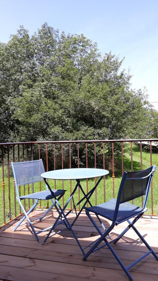 Agreable Gite En Pleine Nature Parmilieu Εξωτερικό φωτογραφία